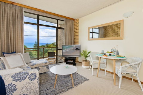 Oceanview At Flynns - Sunshine Coast Guide 1