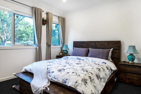 Olinda Deluxe Apartment B1 - Sunshine Coast Guide 1