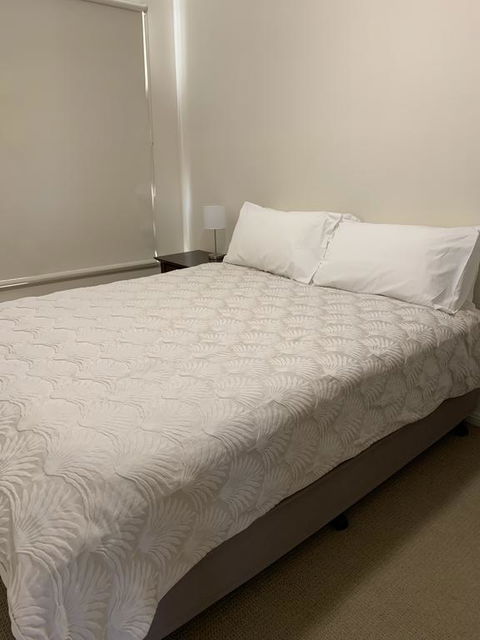One Bedroom Apartment - Sunshine Coast Guide 2