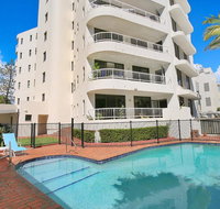 Oogarding Unit 11 - 46 Warne Terrace - Sunshine Coast Guide