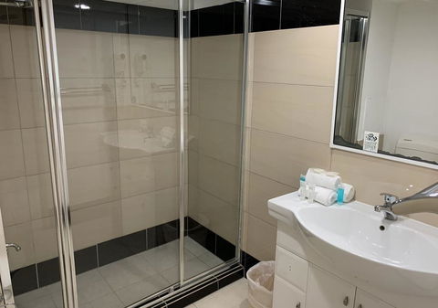 Outrigger Burleigh - Sunshine Coast Guide 3