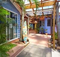 Ozzie Pozzie Backpackers - Port Macquarie YHA - Sunshine Coast Guide