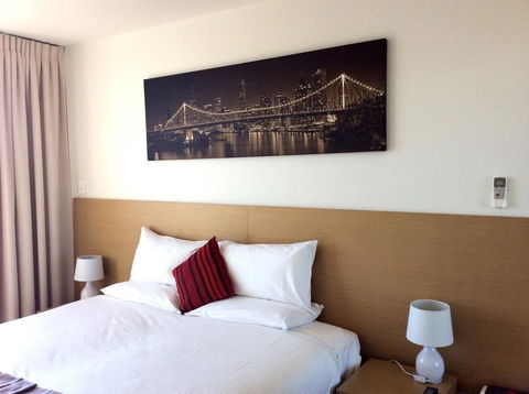 PA Apartments - Sunshine Coast Guide 2