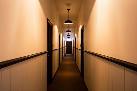 Pacific Hotel Yamba - Sunshine Coast Guide 3