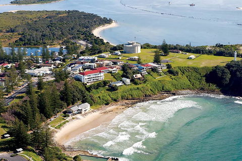 Pacific Hotel Yamba - Sunshine Coast Guide 0
