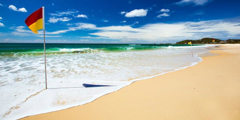Palmy Sea Breeze - Sunshine Coast Guide 1