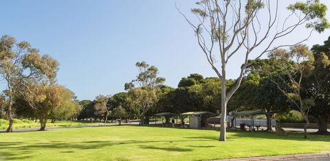 PALPERIPA - 23 Heathcote Street - Sunshine Coast Guide 3