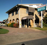 Paradise Motel - Sunshine Coast Guide