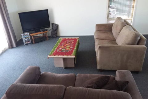 Park View, Maitland - Sunshine Coast Guide 3