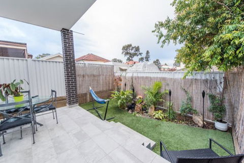 Parramatta Jewel - Sunshine Coast Guide 3