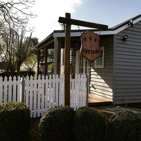 Peg Cottage - Sunshine Coast Guide 3