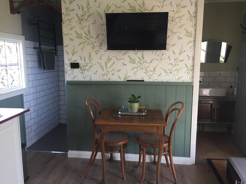 Peg Cottage - Sunshine Coast Guide 2