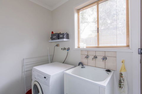 PERFECT ON PYMBLE AVE - Sunshine Coast Guide 2
