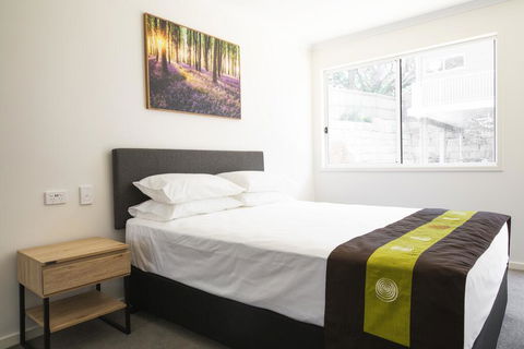 Petrie Mill Motel - Sunshine Coast Guide 1