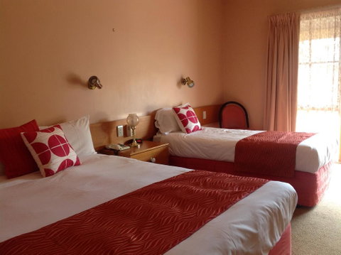 Philadelphia Motor Inn - Sunshine Coast Guide 1