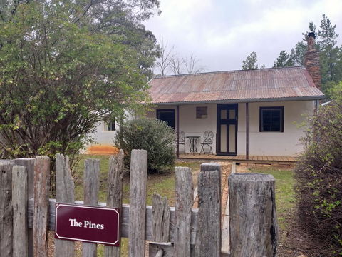 Pines Cottage - Sunshine Coast Guide 0