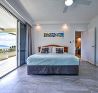 POINCIANA 101 HAMILTON ISLAND CENTRALLY LOCATED 3 BEDROOM plus BUGGY - Sunshine Coast Guide