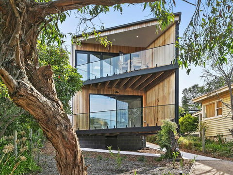 POINT BREAK , NEW LISTING 2019,  - Sunshine Coast Guide 0