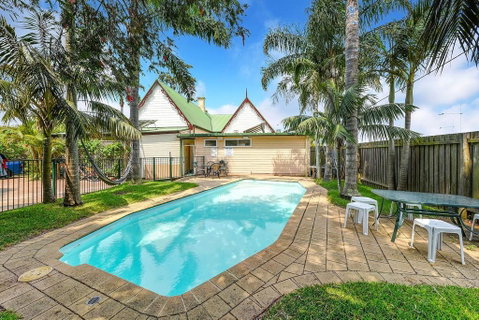 Port Macquarie Backpackers - Sunshine Coast Guide 3