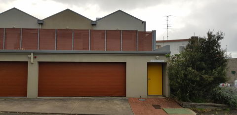 POSITION PERFECT CENTRAL INVERLOCH - Sunshine Coast Guide 1