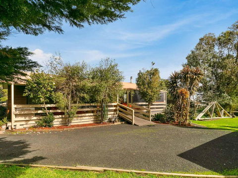 Powlett Place - Sunshine Coast Guide 0