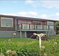 Prime Position - across from seven mile beach - Sunshine Coast Guide