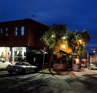 Prince Of Wales Hotel - Sunshine Coast Guide