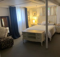 Private room downstairs area - Sunshine Coast Guide