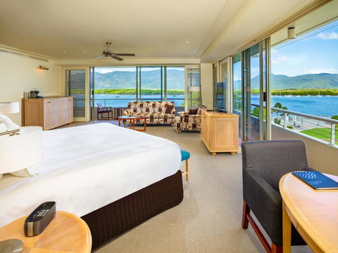 Pullman Reef Hotel Casino - Sunshine Coast Guide 2