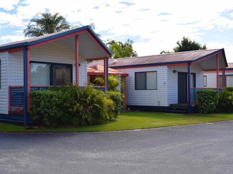 Pyramid Holiday Park - Sunshine Coast Guide 1