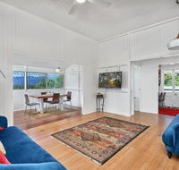 Quaint Cottage In The Edge - Sunshine Coast Guide