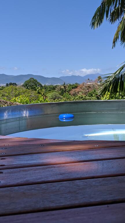 Quaint Cottage In The Edge - Sunshine Coast Guide 1