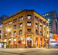 Quest Savoy - Sunshine Coast Guide