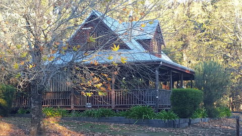 Redgum Hill Country Retreat - Sunshine Coast Guide 0