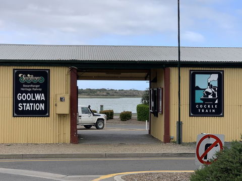 Relax On Bingham - Sunshine Coast Guide 1