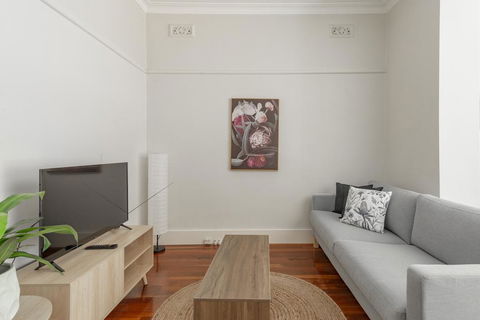 RELAXED FAMILY HOME WILLOUGHBY - Sunshine Coast Guide 3
