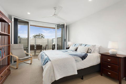 Rip N View - Sunshine Coast Guide 3