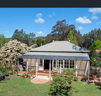 River Cottage - boutique accommodation - Sunshine Coast Guide