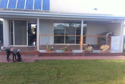 River Cottage Eagle Point - Sunshine Coast Guide 0