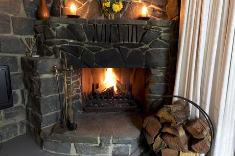 Rockbank Retreat - Sunshine Coast Guide 2