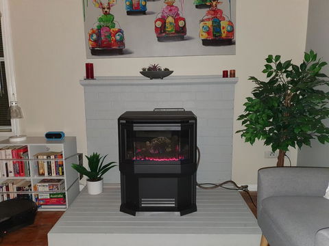 Ronelle Cottage - Sunshine Coast Guide 1