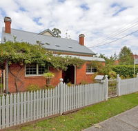 Rose Cottage - Historic Luxury - Sunshine Coast Guide