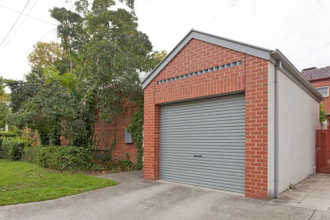Rose Cottage - Historic Luxury - Sunshine Coast Guide 1