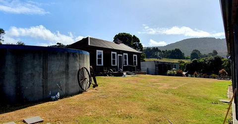 Ruby's Cottage Farm Stay - Sunshine Coast Guide 1