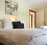 Rye 3 Great Location Shops Beach FREE Wine Wifi and Netflix - Sunshine Coast Guide