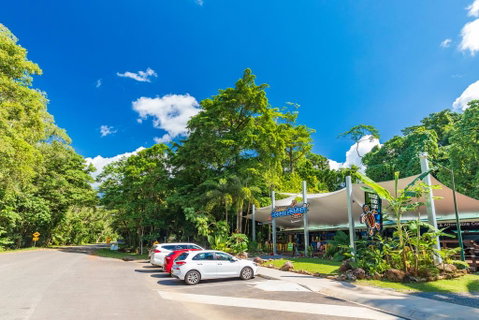 Safari Lodge - Sunshine Coast Guide 1