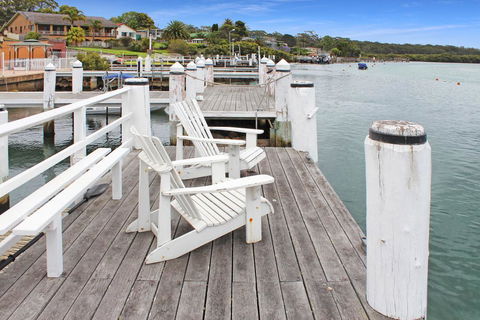 Sail On In Boatshed - Sunshine Coast Guide 1
