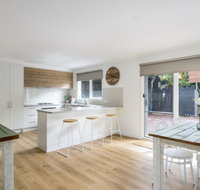 Sand Surf Beach - Beautiful Rye Holiday Home - Sunshine Coast Guide