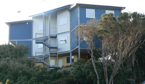 Sandy Point Beach Escape 1 Bedroom Apartment - Sunshine Coast Guide 0