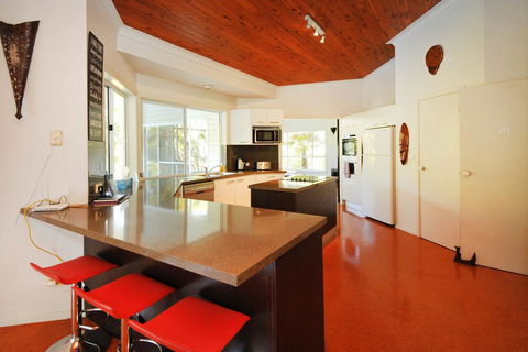 Sapphire Beach Acreage - Sunshine Coast Guide 3